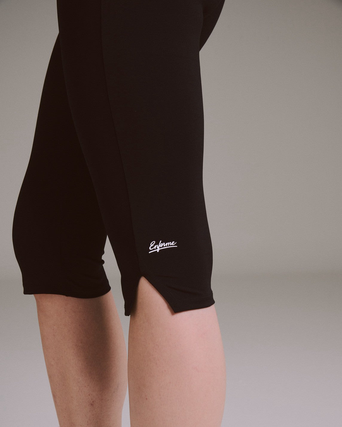 Enforme 8 Capri Pants